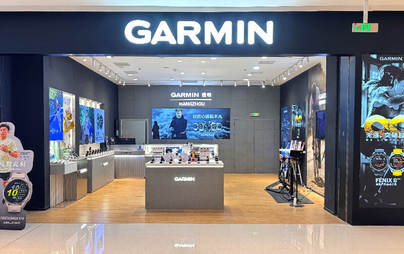 杭州滨江银泰店 